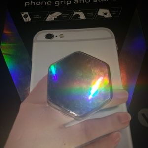 Holographic phone grip